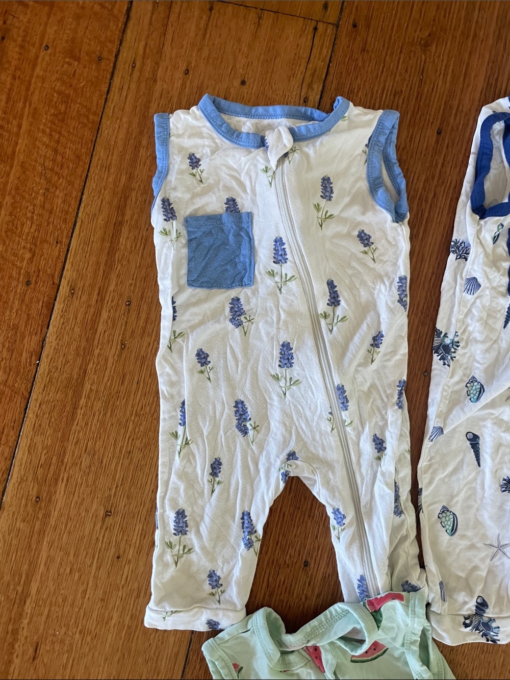 Kyte BABY lot of 4:Floral, Watermelon & Pink, Seashell  Romper Set - Picture 5 of 5